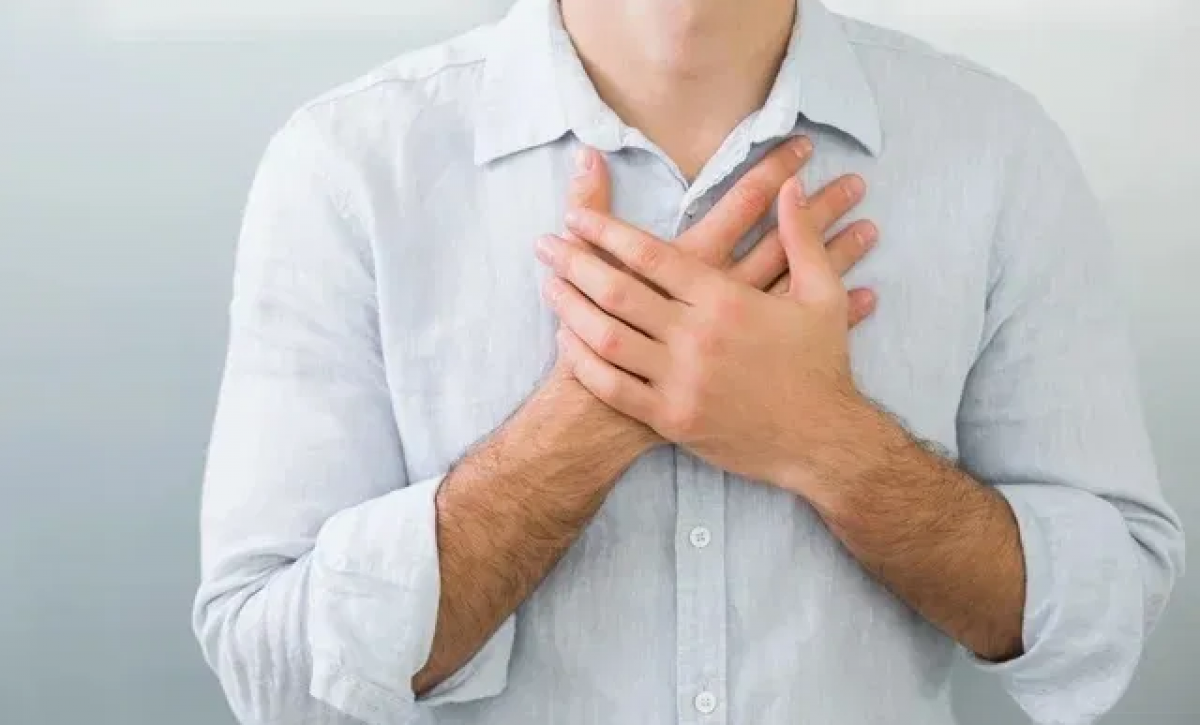 Costocondritis: causas, síntomas y tratamiento del dolor torácico no cardíaco