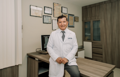 Carlos Alba Barreiro, el cirujano que transformó vidas en El Oro muere tras complicaciones de salud