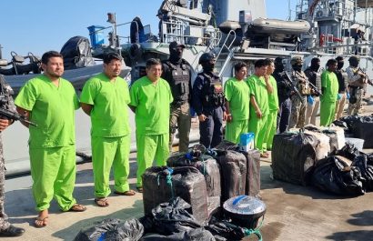 Siete detenidos y 6.4 toneladas de droga son incautadas por la Armada del Ecuador