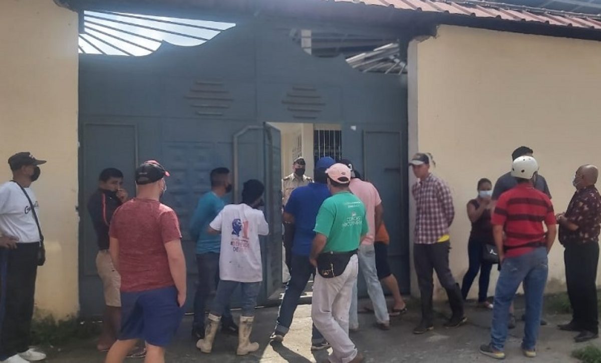 e5024bd8-c1e5-4c2a-bbdd-baf145ff1147 e5024bd8-c1e5-4c2a-bbdd-baf145ff1147