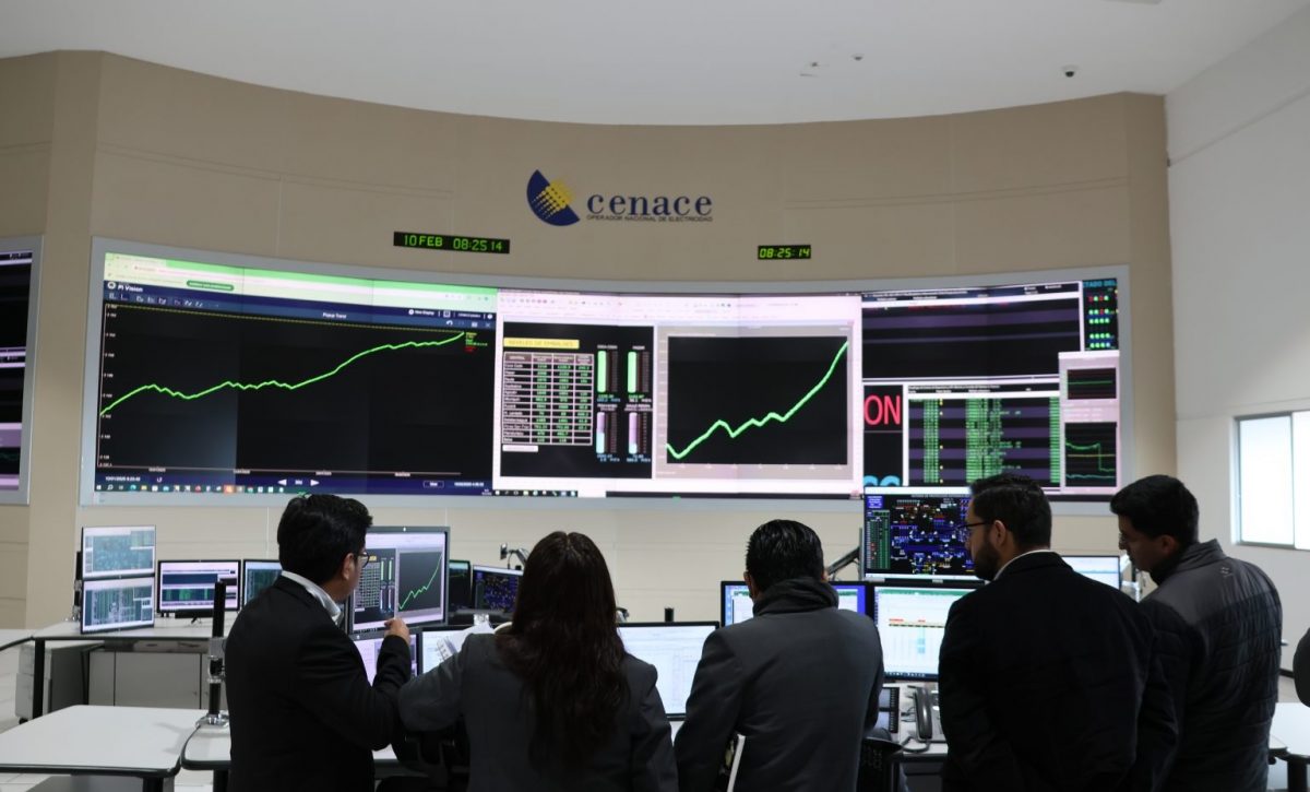 Ecuador moderniza el centro de control del SNI con inversión histórica.