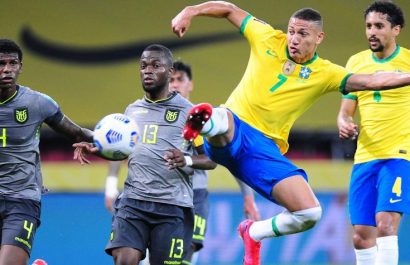Gonzalo Valle, en el partido ante Brasil por las Eliminatorias Sudamericanas