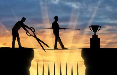 La envidia es un fenómeno social que afecta la convivencia y el bienestar emocional