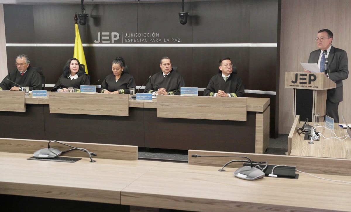 Justicia Especial para la Paz condena a excomandantes de las FARC por responsabilidad en secuestros masivos