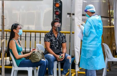 Coronavirus.- Filipinas prohíbe la entrada al país de extranjeros durante un mes ante el aumento de los casos