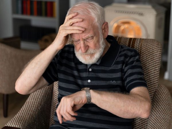 Duelo y estrés económico: dos factores que podrían afectar la salud del cerebro y aumentar el riesgo de Alzheimer