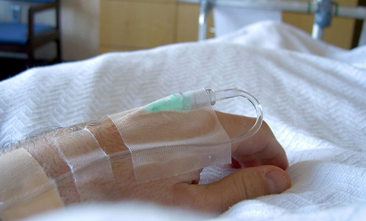 Caso médico revela intoxicación por bromo asociada al uso de inteligencia artificial