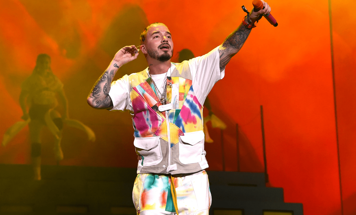 Infiltrado en su propio concierto: J Balvin se disfraza y pocos lo reconocen