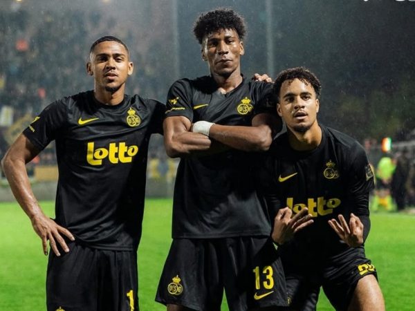 El ecuatoriano Kevin Rodríguez (centro) marcó un nuevo doblete con Union Saint Gilloise en la Copa de Bélgica.