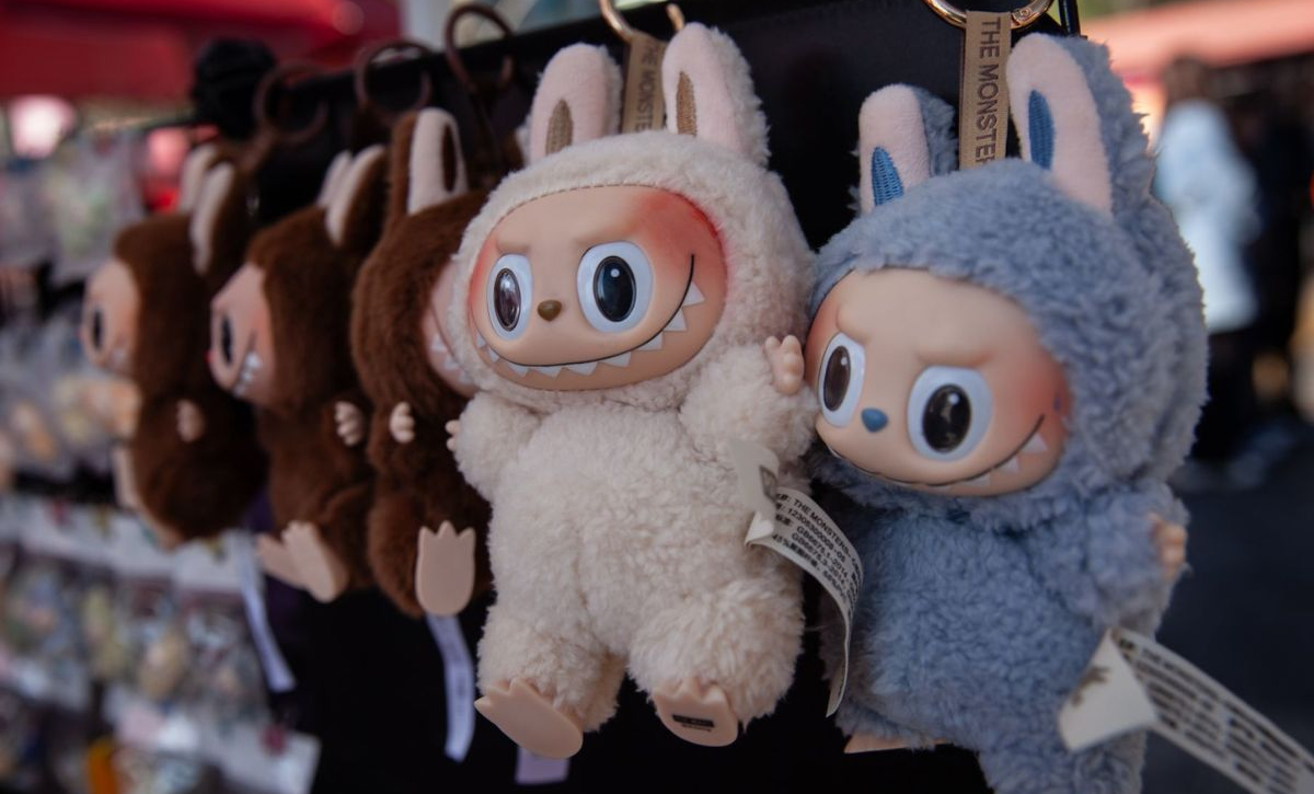 Pop Mart multiplica por cinco sus beneficios por auge global de los muñecos Labubu