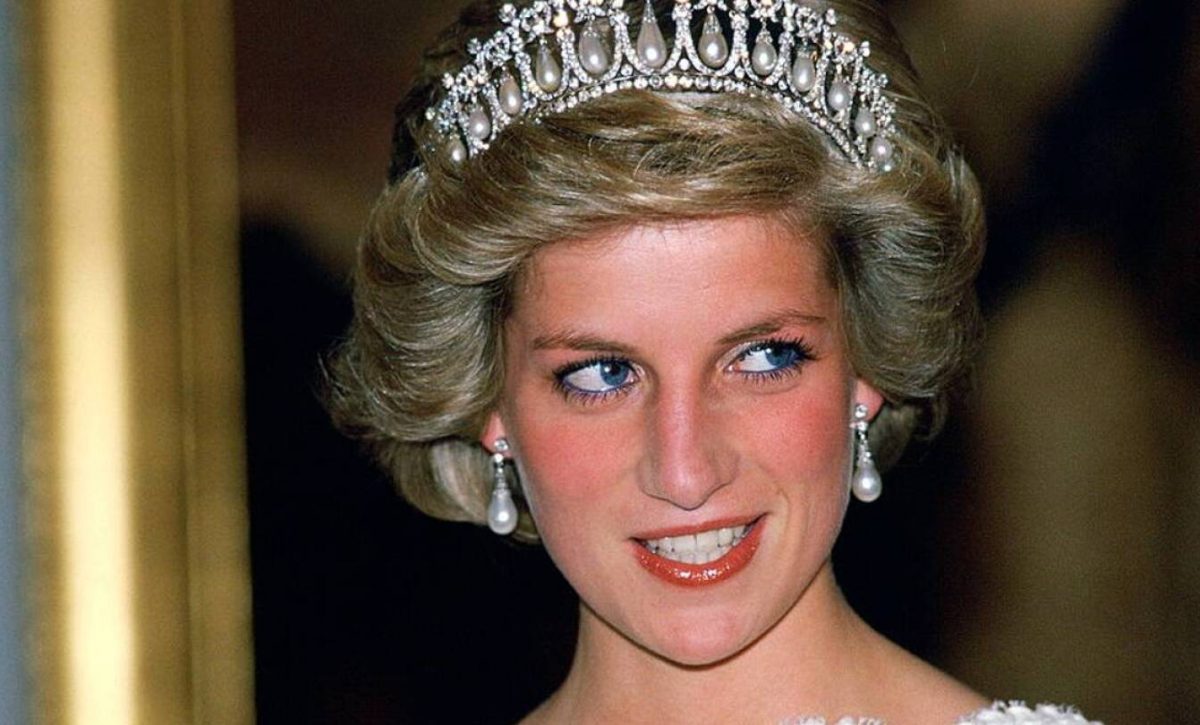 ¿Qué dejó Lady Di en la cápsula del tiempo que enterró hace 34 años?