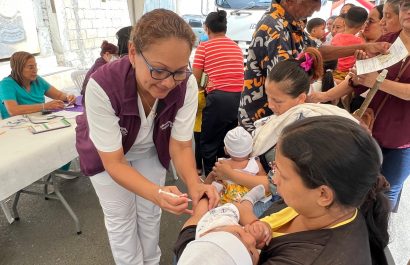 El MSP recomienda cumplir con el esquema de vacunación anual, lavar las manos frecuentemente, ventilar espacios cerrados y evitar automedicarse. FOTO: @Salud_Ec.