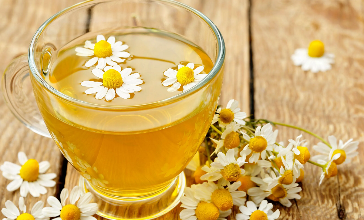 Descubre tres aplicaciones alternativas de la manzanilla con beneficios comprobados