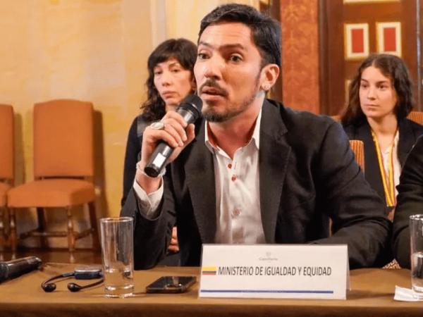 Nuevo ministro de Igualdad en Colombia genera debate por su trayectoria y origen social