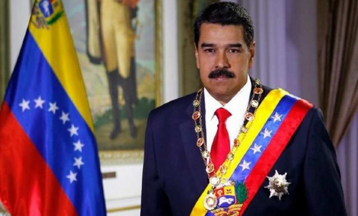 Nicolás Maduro denuncia bloqueo de buques petroleros y alerta sobre amenazas a la paz regional.