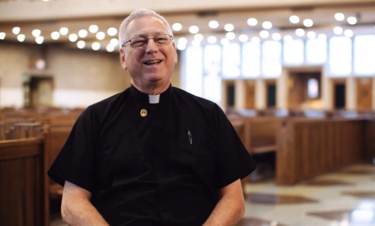 “Mi matrimonio me preparó para esto”: dijo Patrick Bruen quien se convirtió en sacerdote a los 67 años
