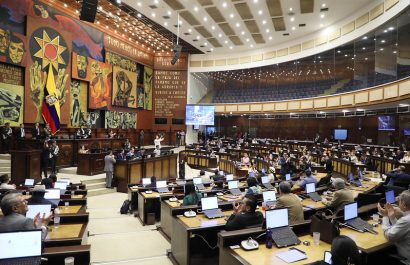 Reforma para fortalecer la alimentación escolar en Ecuador avanza en la Asamblea Nacional.