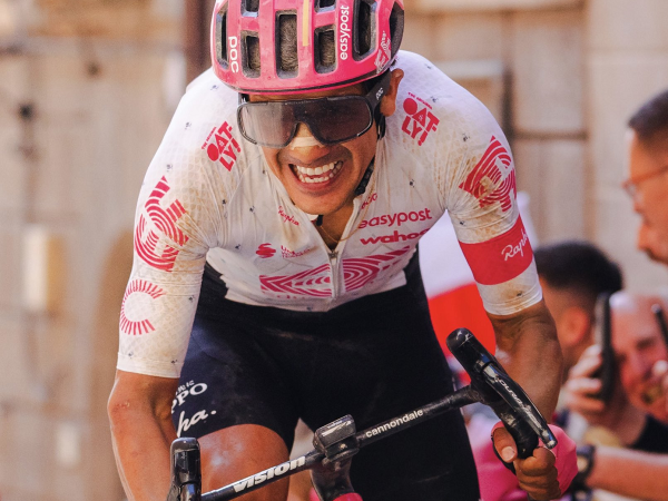 Nicolas Prodhomme gana la etapa 19 del Giro de Italia; Carapaz finaliza tercero