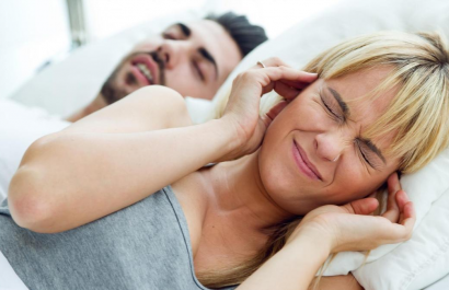 El impacto de los ronquidos en la pareja, según especialistas en sueño