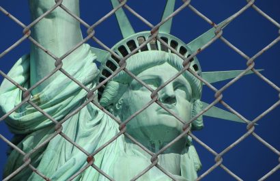 El Consulado del Ecuador en Nueva York celebró el Día Internacional del Migrante junto a ecuatorianos.