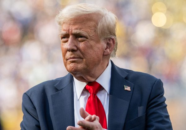 Trump critica a Europa y genera tensión con la UE.