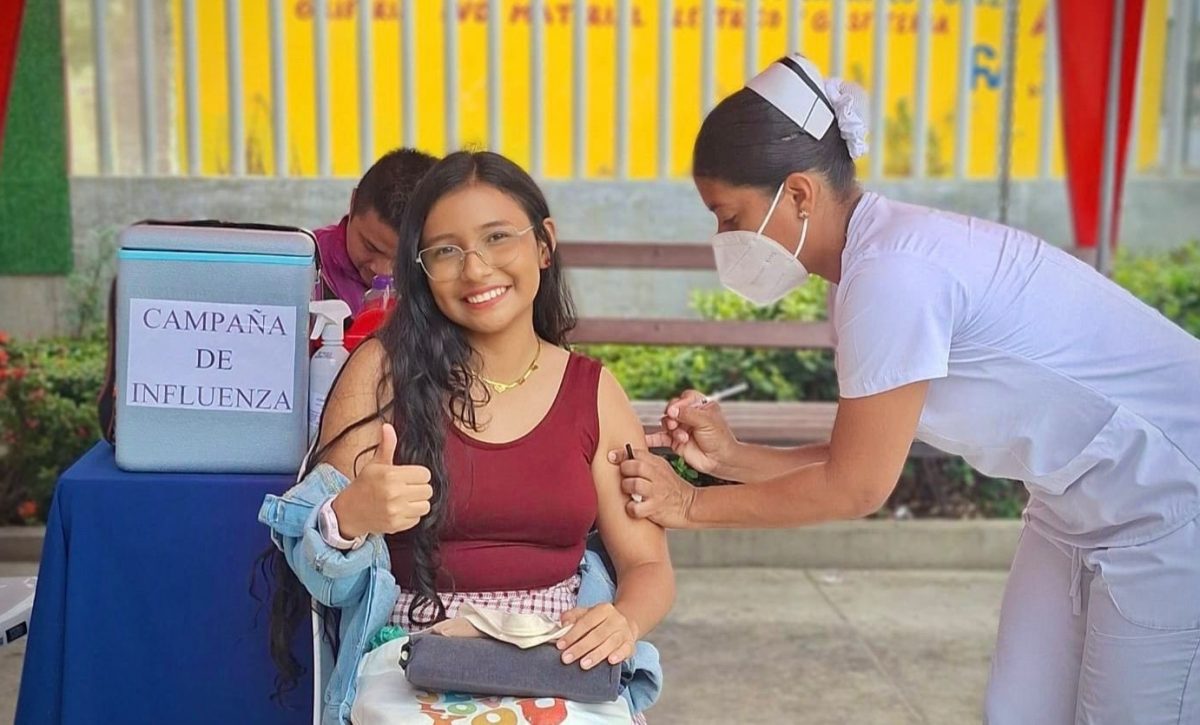 Vacunación contra la influenza supera el millón de personas en Ecuador.