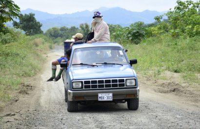 Vía Calceta-Quiroga-El Desvío recibe 16 ofertas para su contratación en Manabí.