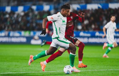 ¡Voz certificada! Periodista alemán Florian Plettenberg confirma interés de Stuttgart por Jeremy Arévalo