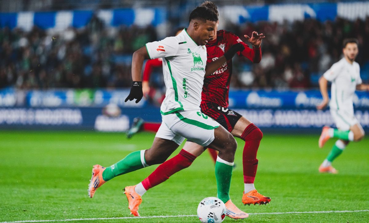 ¡Voz certificada! Periodista alemán Florian Plettenberg confirma interés de Stuttgart por Jeremy Arévalo