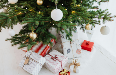 El árbol navideño es ícono de las fiestas decembrinas.