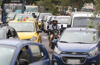 ¿Por qué los carros eléctricos están exentos de la medida de restricción de movilidad Pico y Placa en Quito (API)